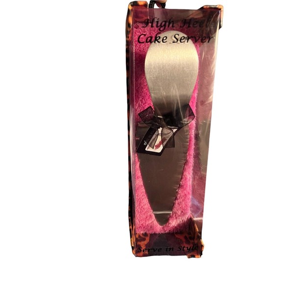 Wild Eye Design High Heel Cake Server Removable Magnetic Animal Print Heel NEW - Picture 1 of 4